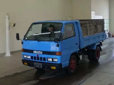 Isuzu ELF