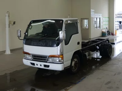 Isuzu ELF