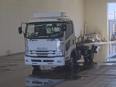 Isuzu FORWARD