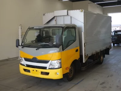 Hino DUTRO  с аукциона в Японии
