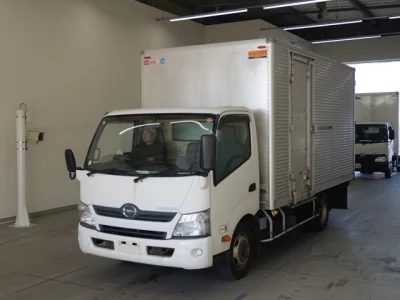 Hino DUTRO  с аукциона в Японии