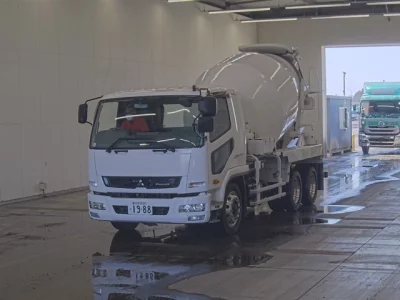 Mitsubishi FUSO FIGHTER