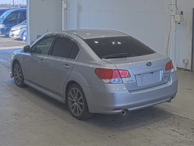 Subaru LEGACY B4