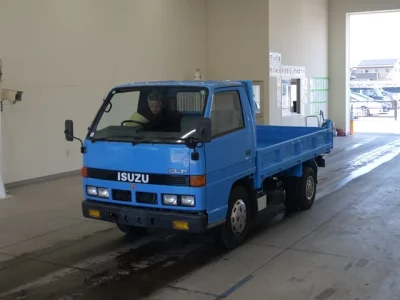 Isuzu ELF