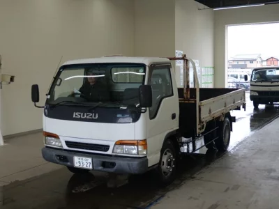 Isuzu ELF