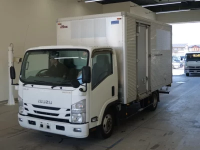 Isuzu ELF