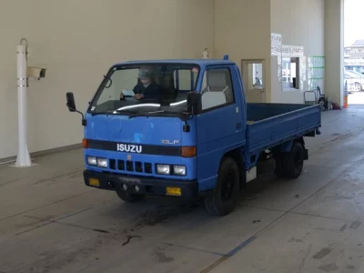 Isuzu ELF