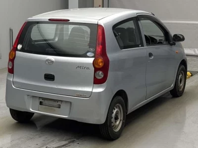 Daihatsu MIRA  с аукциона в Японии