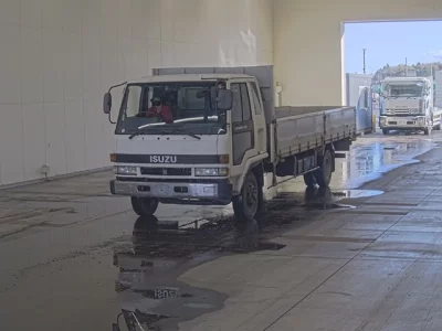 Isuzu FORWARD