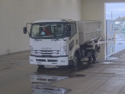 Isuzu FORWARD