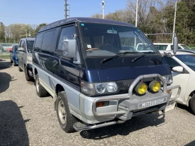 Mitsubishi DELICA