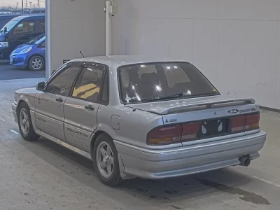 Mitsubishi GALANT