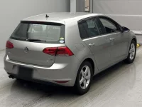 Volkswagen Golf лот № 18215 оценка 3.5  с аукциона в Японии 1