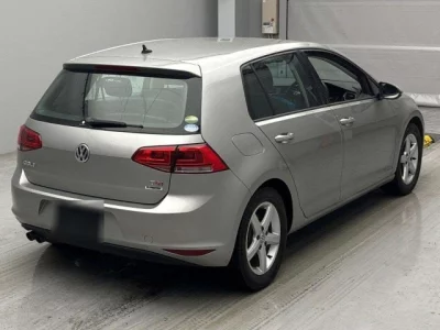 Volkswagen Golf  с аукциона в Японии