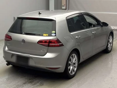 Volkswagen Golf  с аукциона в Японии