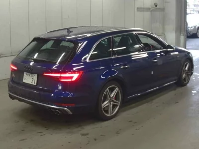 Audi S4