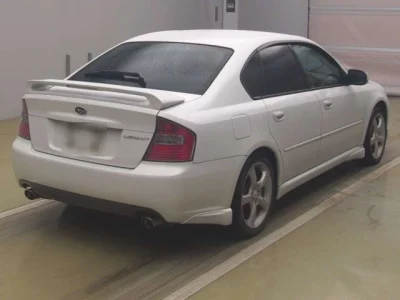 Subaru LEGACY B4