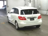 Mercedes-Benz B CLASS лот № 3 оценка 4  с аукциона в Японии 4