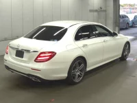 Mercedes-Benz E CLASS лот № 372 оценка 4  с аукциона в Японии 1