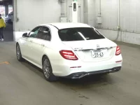 Mercedes-Benz E CLASS лот № 428 оценка 4  с аукциона в Японии 4