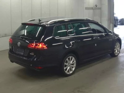 Volkswagen GOLF VARIANT  с аукциона в Японии