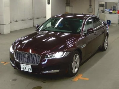 Jaguar XF