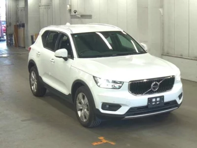 Volvo XC40  с аукциона в Японии