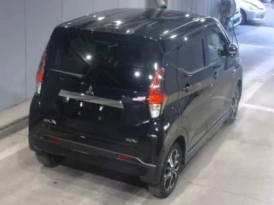 Mitsubishi EK X EV  с аукциона в Японии