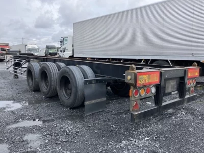 TRAILER TRAILER