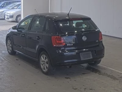Volkswagen Polo  с аукциона в Японии