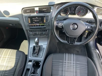 Volkswagen Golf  с аукциона в Японии