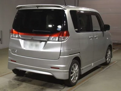 Mitsubishi Delica D:2