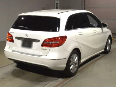 Mercedes-Benz B CLASS