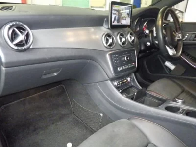 Mercedes-Benz CLA CLASS