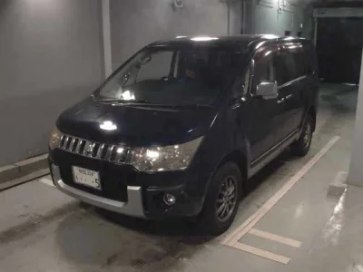 Mitsubishi Delica D:5