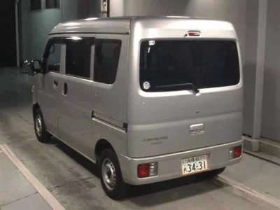 Mitsubishi Minicab Van