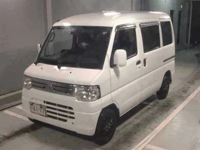 Mitsubishi Minicab Van