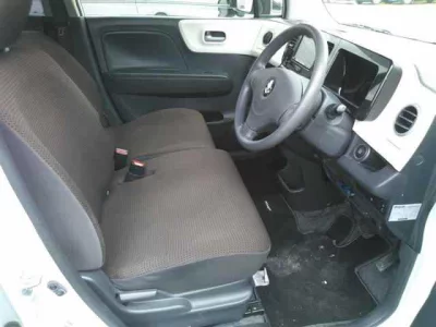 Suzuki MRWAGON