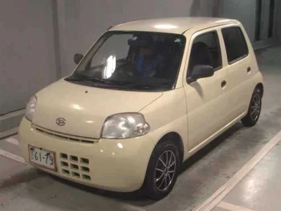 Daihatsu Esse