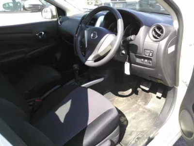 Nissan TIIDA LATIO