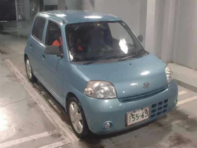 Daihatsu Esse