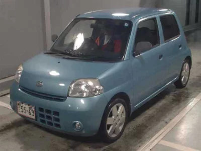 Daihatsu Esse