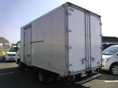 Isuzu ELF