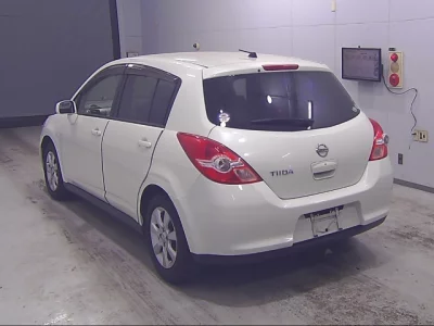 Nissan Tiida