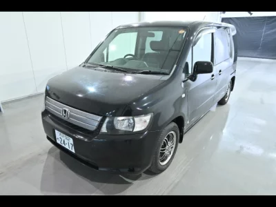 Honda Mobilio Spike