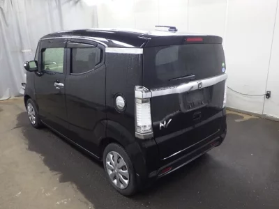 Honda N-Box Slash