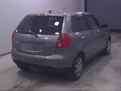 Mazda Verisa