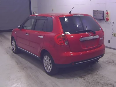 Mazda Verisa