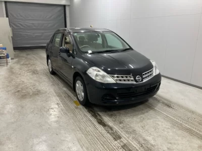 Nissan TIIDA LATIO