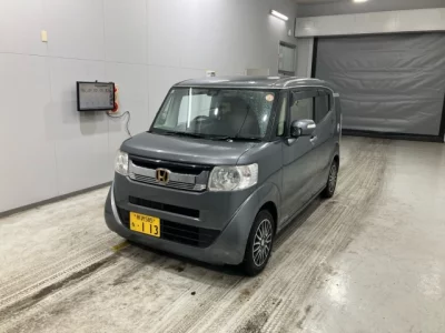Honda N-Box Slash
